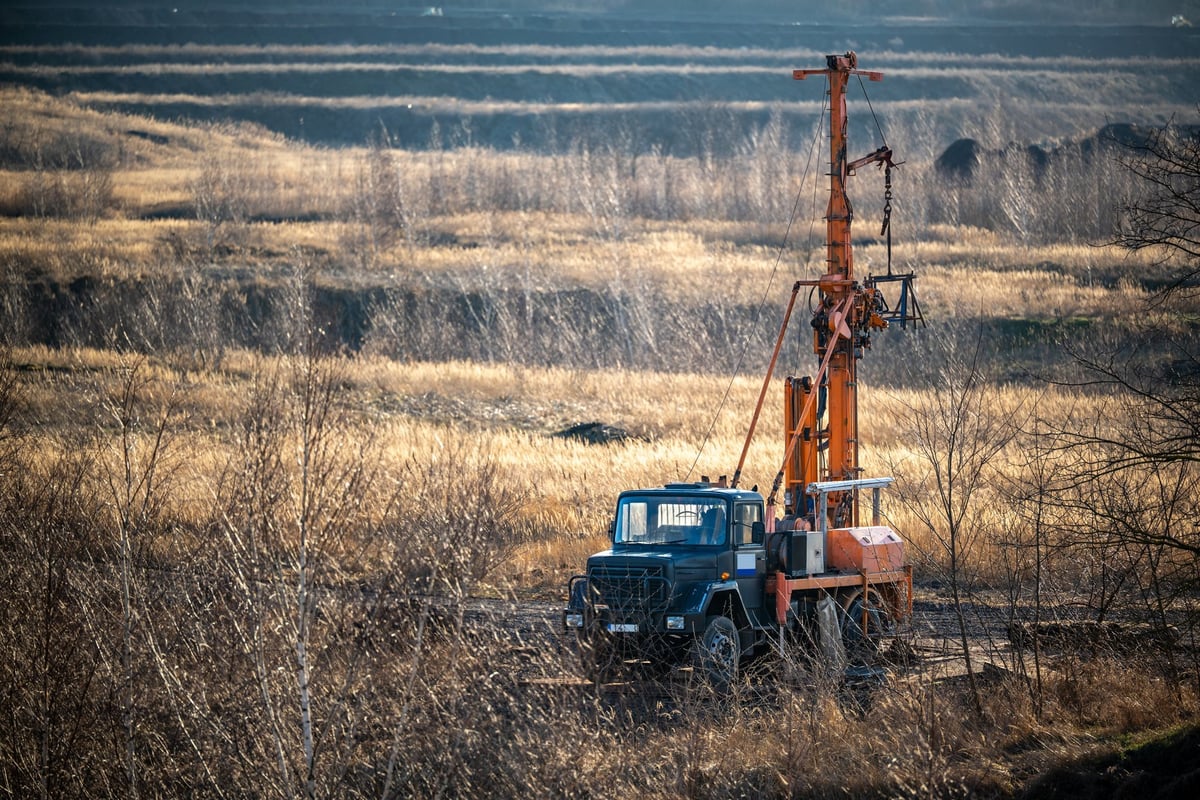 Impressions of an open-cast mine - drilling technology